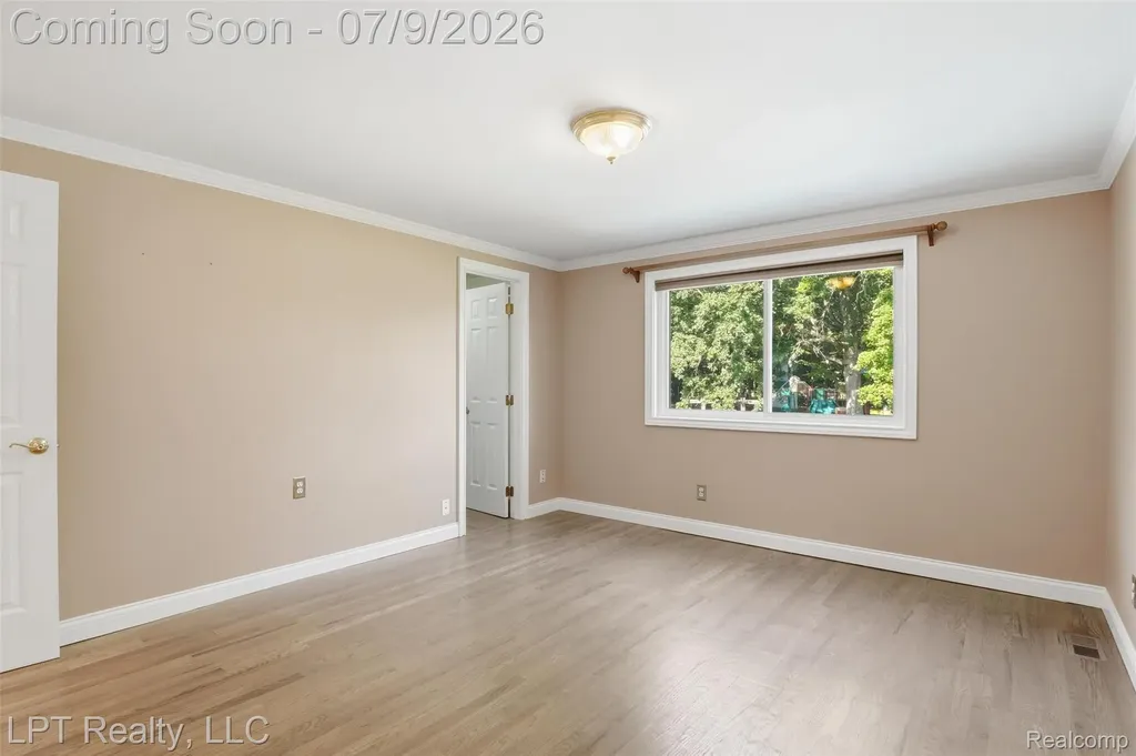 1408 Ledgewood Drive Canton Charter Township MI 48188