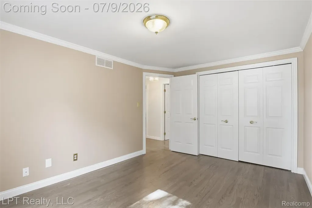 1408 Ledgewood Drive Canton Charter Township MI 48188