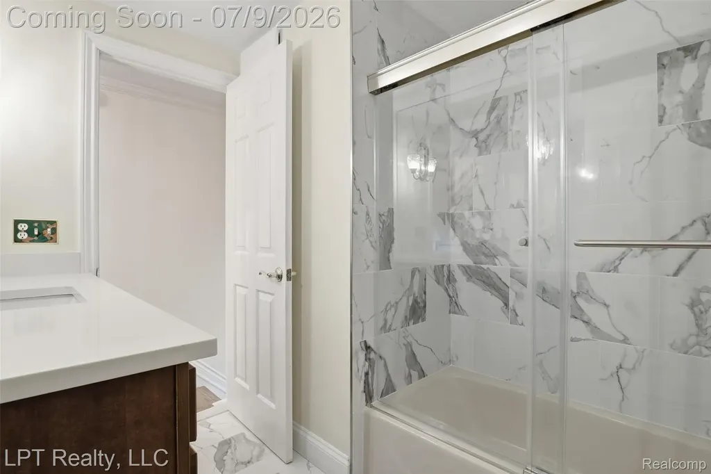 1408 Ledgewood Drive Canton Charter Township MI 48188