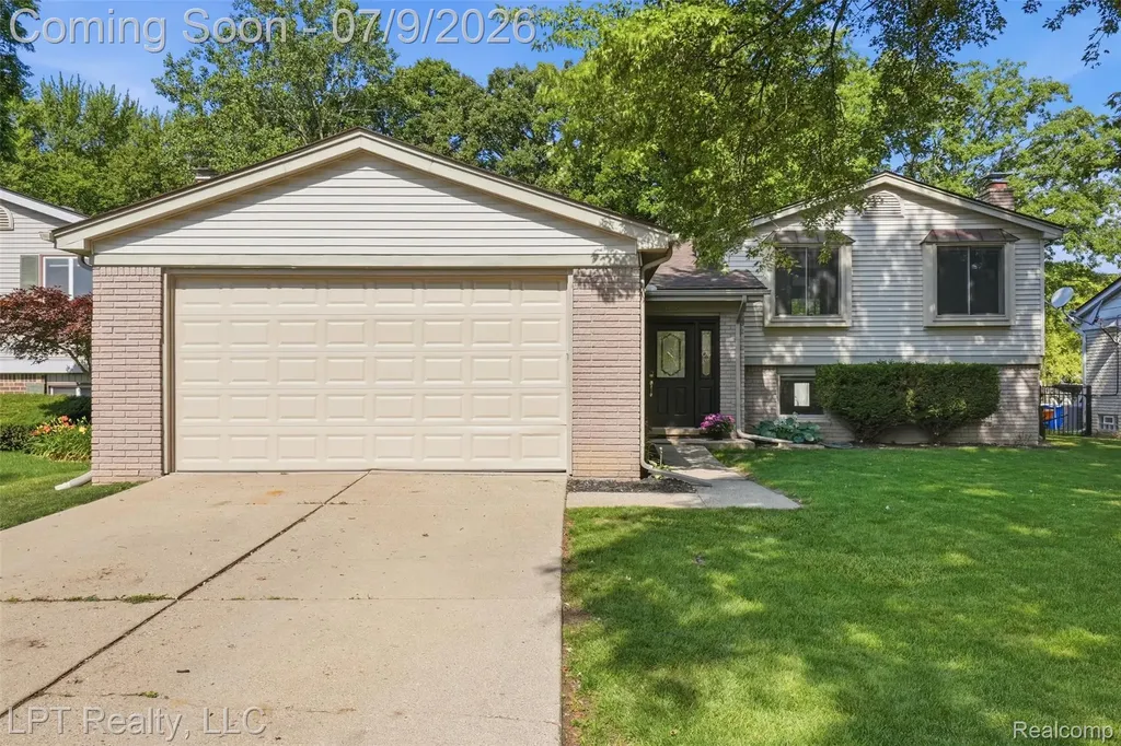 1408 Ledgewood Drive Canton Charter Township MI 48188