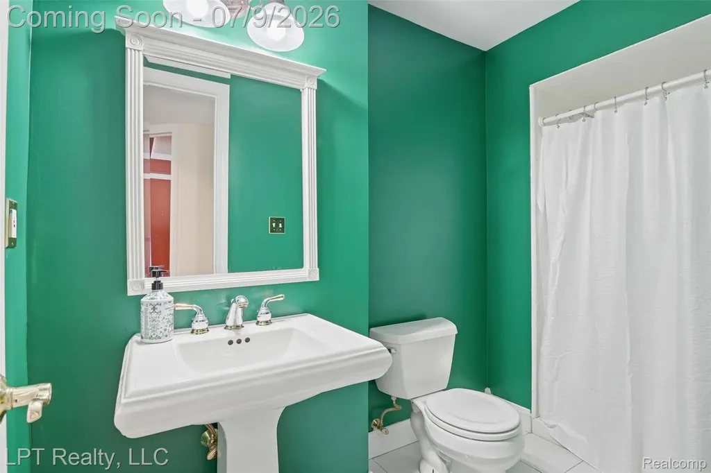 1408 Ledgewood Drive Canton Charter Township MI 48188