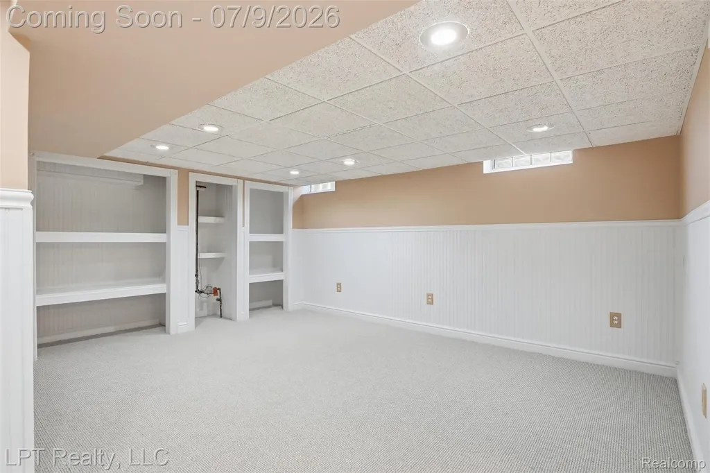 1408 Ledgewood Drive Canton Charter Township MI 48188