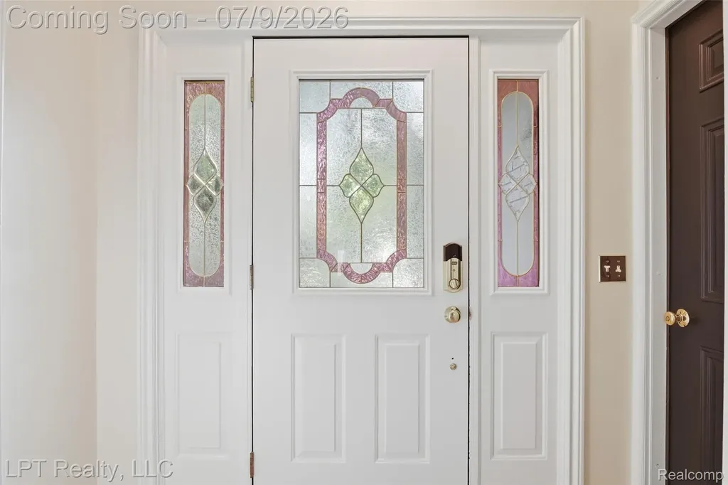 1408 Ledgewood Drive Canton Charter Township MI 48188