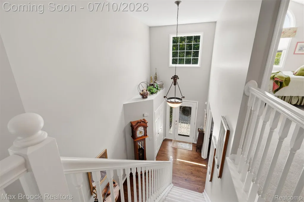 5804 S Windstar Circle Waterford Charter Township MI 48327