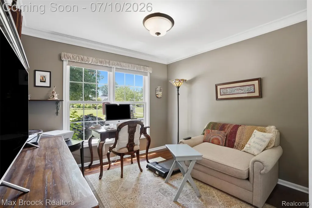 5804 S Windstar Circle Waterford Charter Township MI 48327