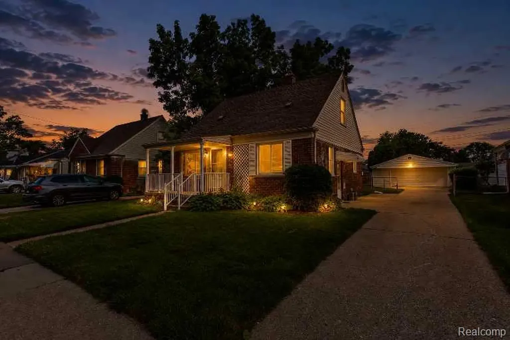 23254 Nona Street Dearborn City MI 48124