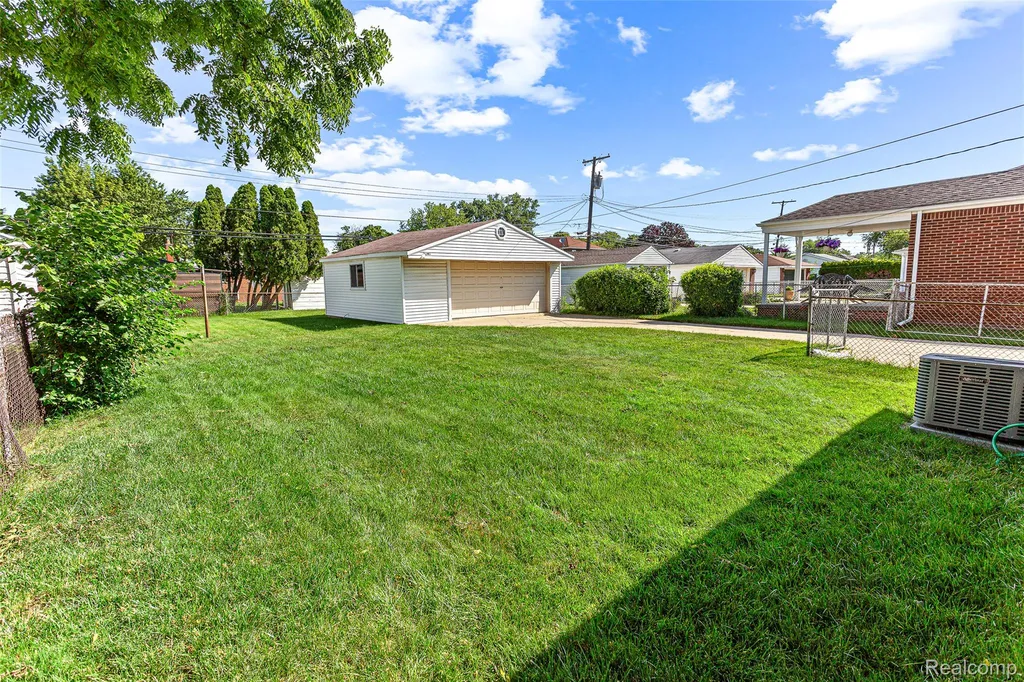 23254 Nona Street Dearborn City MI 48124