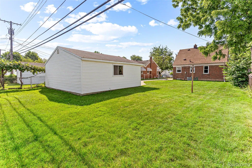 23254 Nona Street Dearborn City MI 48124
