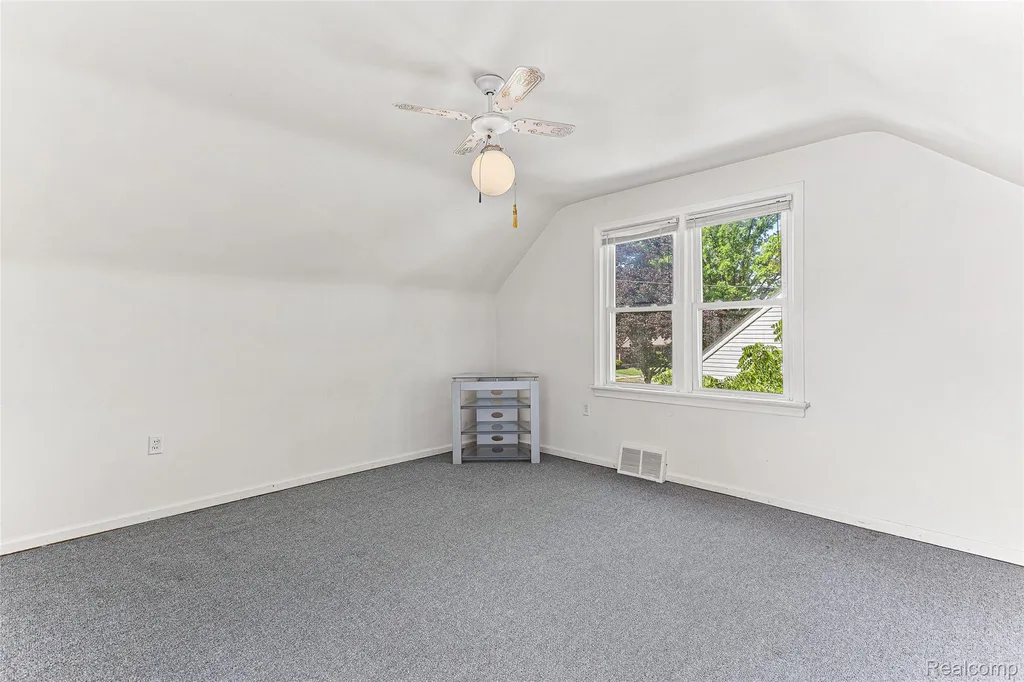 23254 Nona Street Dearborn City MI 48124