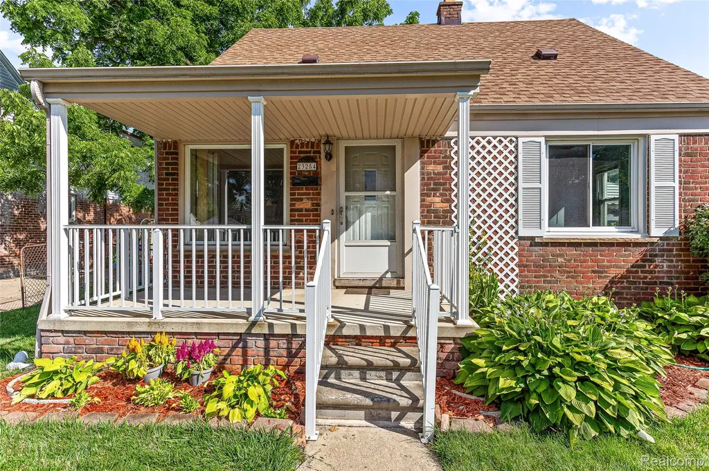 23254 Nona Street Dearborn City MI 48124
