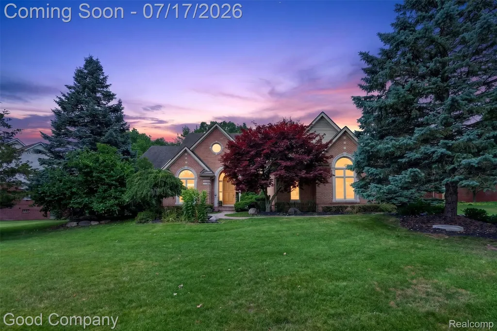 6698 Carlyle Court West Bloomfield Charter Township MI 48322