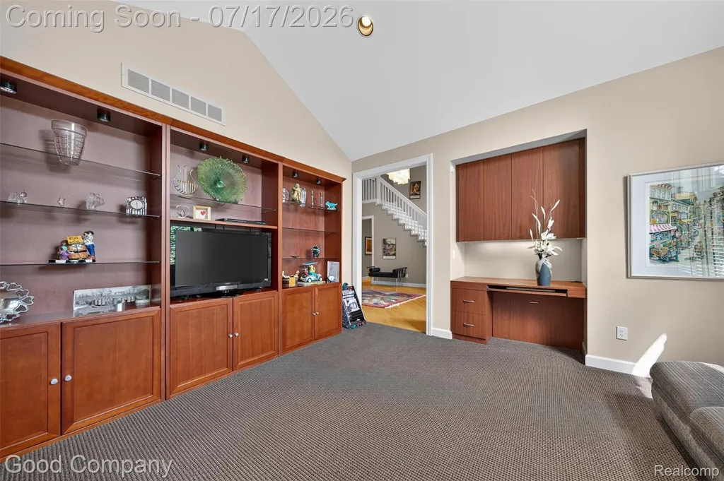 6698 Carlyle Court West Bloomfield Charter Township MI 48322