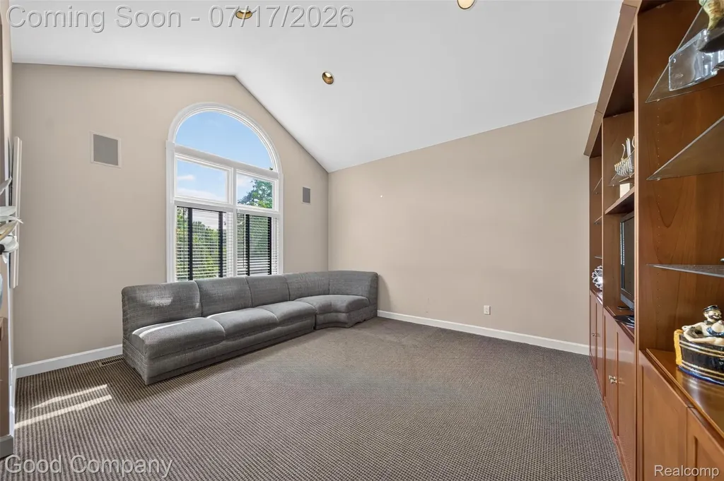 6698 Carlyle Court West Bloomfield Charter Township MI 48322