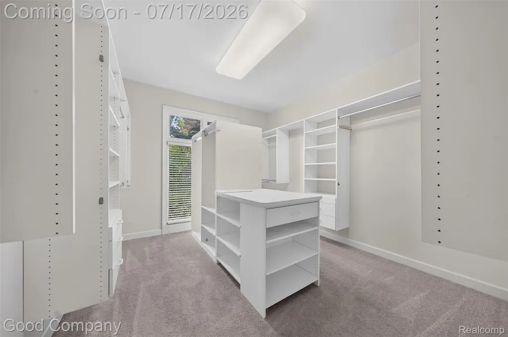 6698 Carlyle Court West Bloomfield Charter Township MI 48322