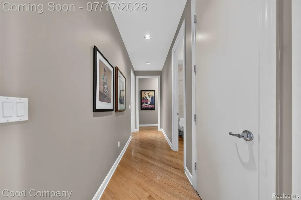 6698 Carlyle Court West Bloomfield Charter Township MI 48322