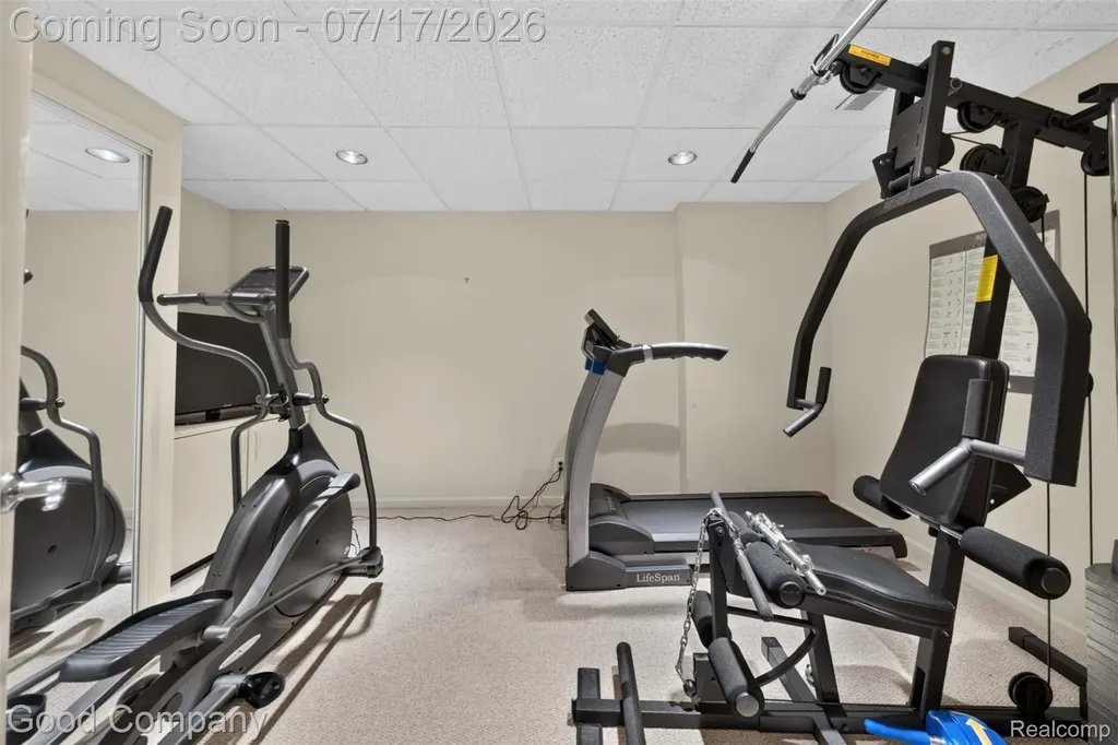 6698 Carlyle Court West Bloomfield Charter Township MI 48322