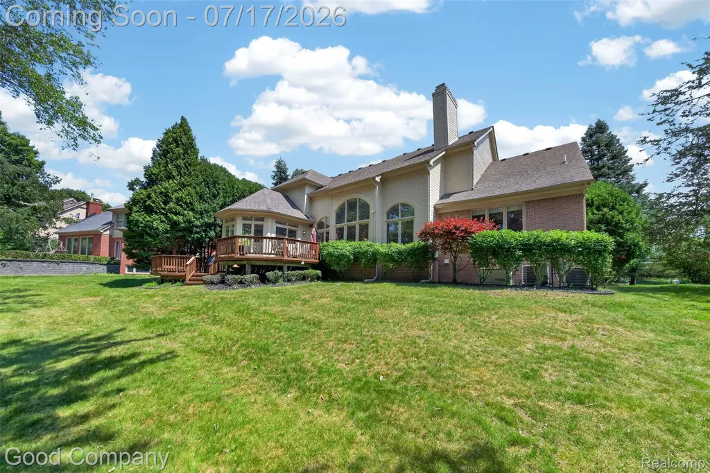 6698 Carlyle Court West Bloomfield Charter Township MI 48322