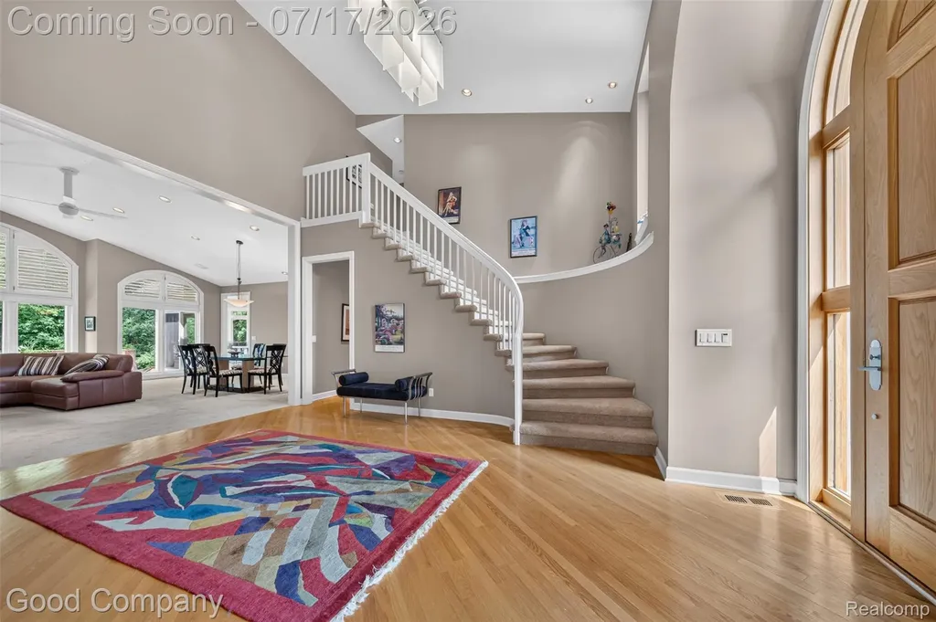 6698 Carlyle Court West Bloomfield Charter Township MI 48322