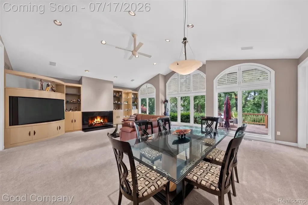 6698 Carlyle Court West Bloomfield Charter Township MI 48322