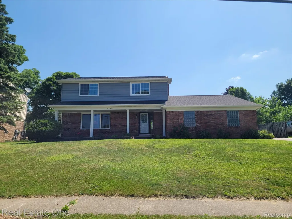 4212 Halkirk Drive Waterford Charter Township MI 48329