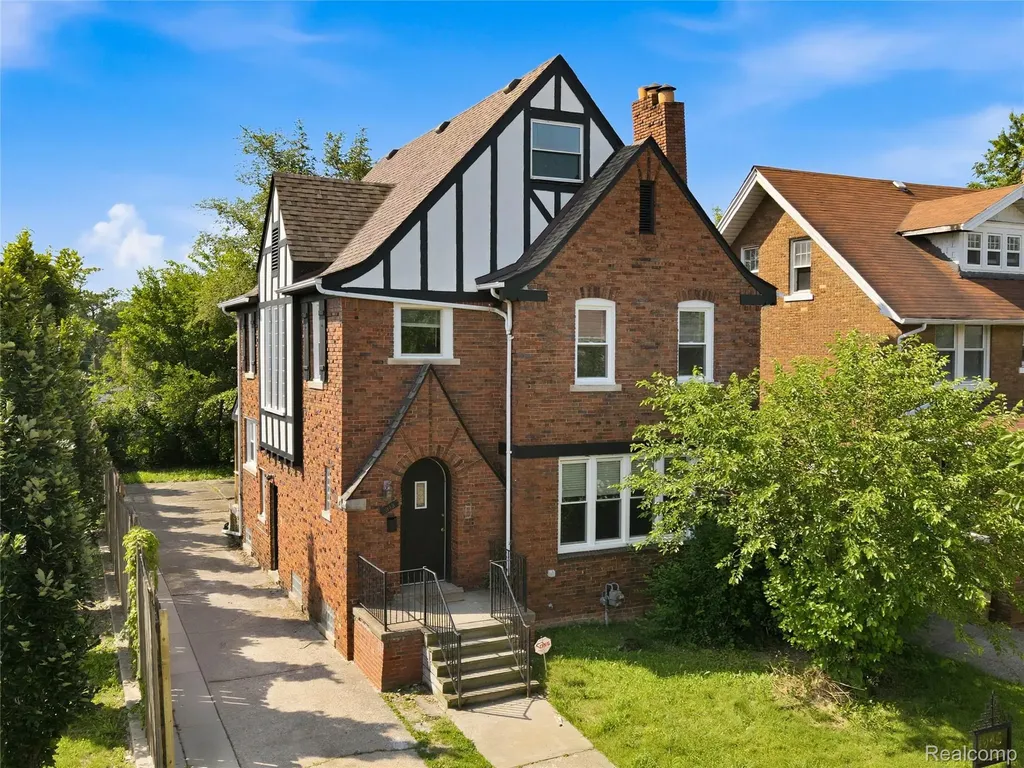 1945 Atkinson Street Detroit City MI 48206