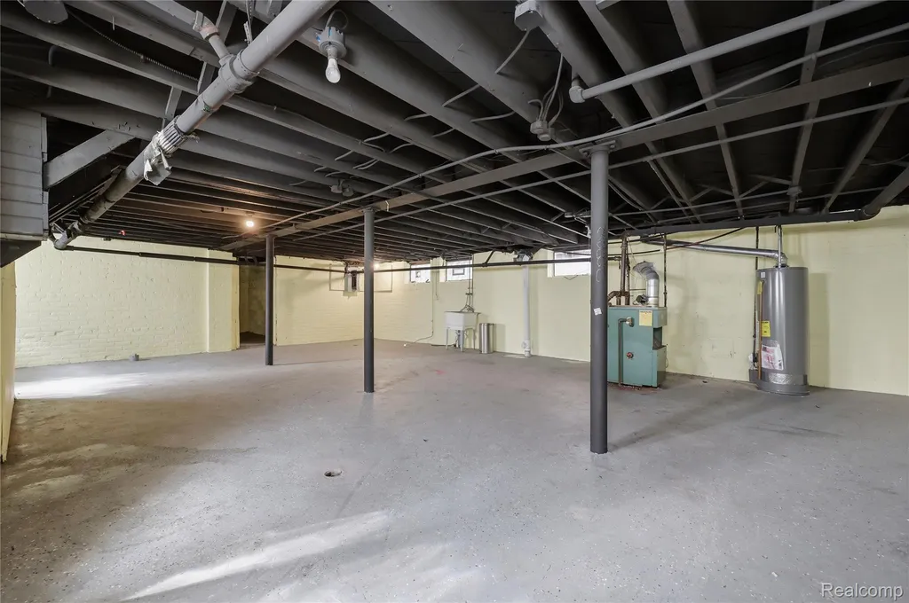 1945 Atkinson Street Detroit City MI 48206