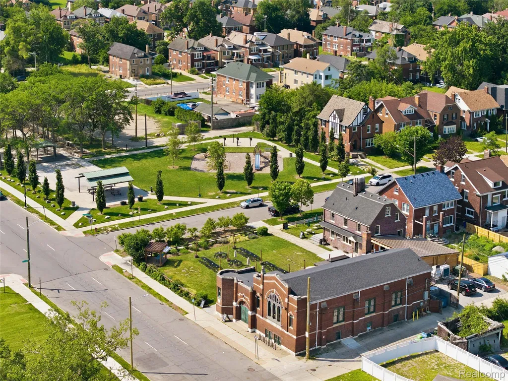 1945 Atkinson Street Detroit City MI 48206