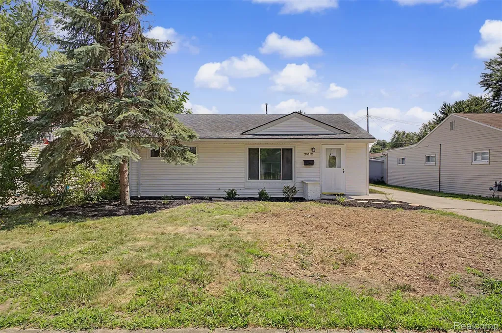 35519 Hazelwood Street Westland City MI 48186