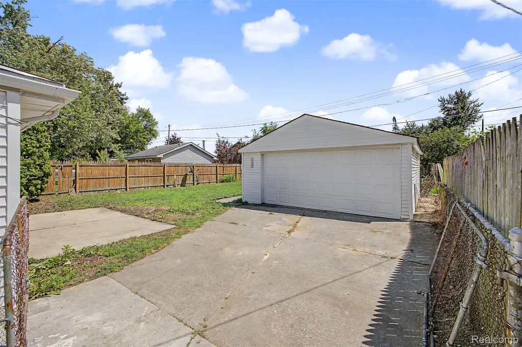 35519 Hazelwood Street Westland City MI 48186