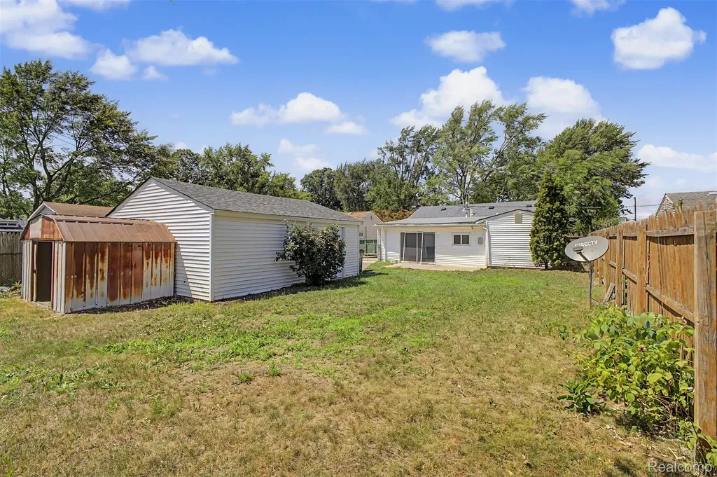 35519 Hazelwood Street Westland City MI 48186