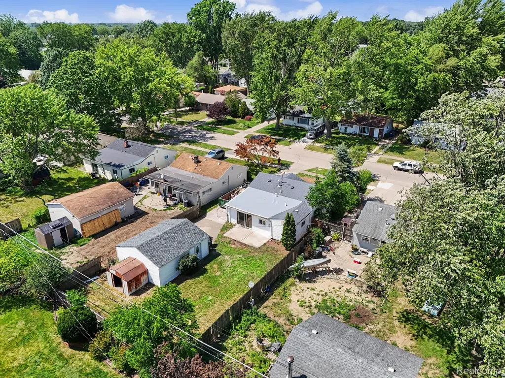 35519 Hazelwood Street Westland City MI 48186