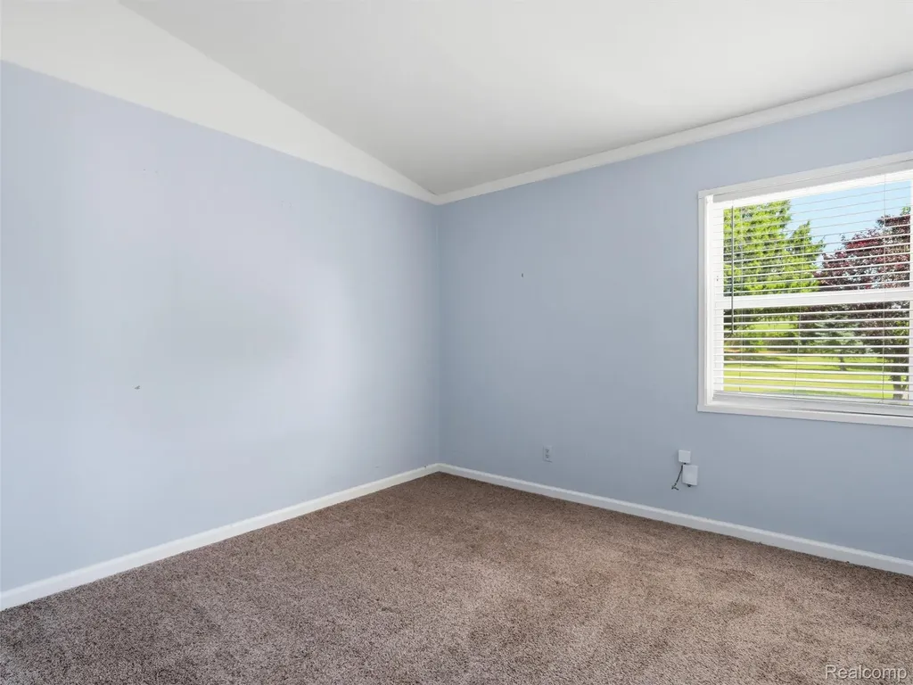 6271 Stephen Green Oak Township MI 48116