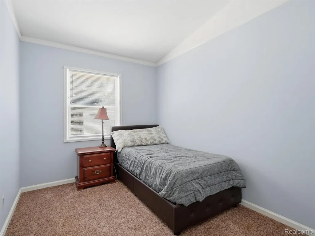 6271 Stephen Green Oak Township MI 48116