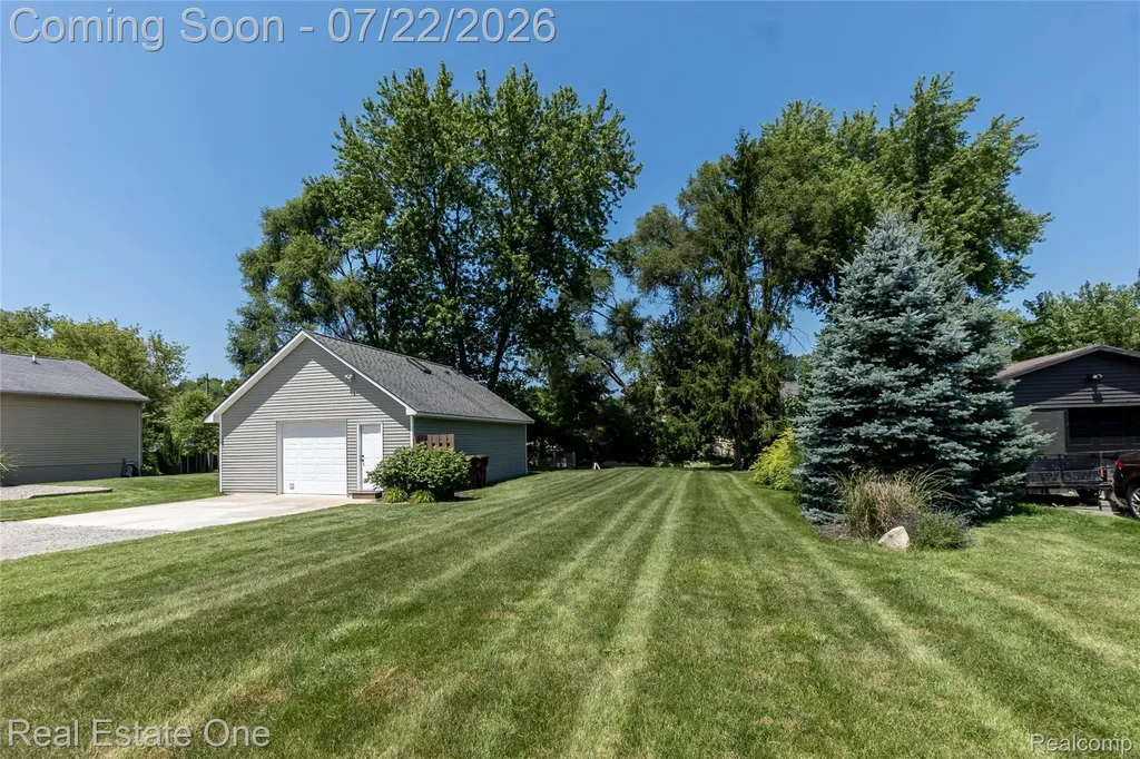 9353 Clifton Avenue Salem Township MI 48168