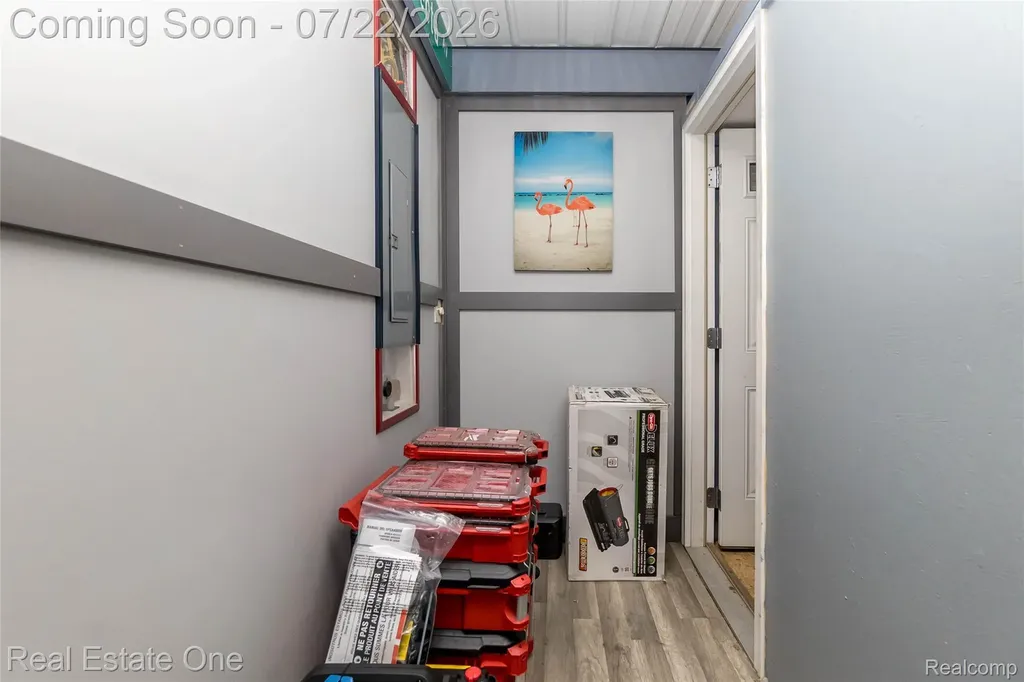 9353 Clifton Avenue Salem Township MI 48168