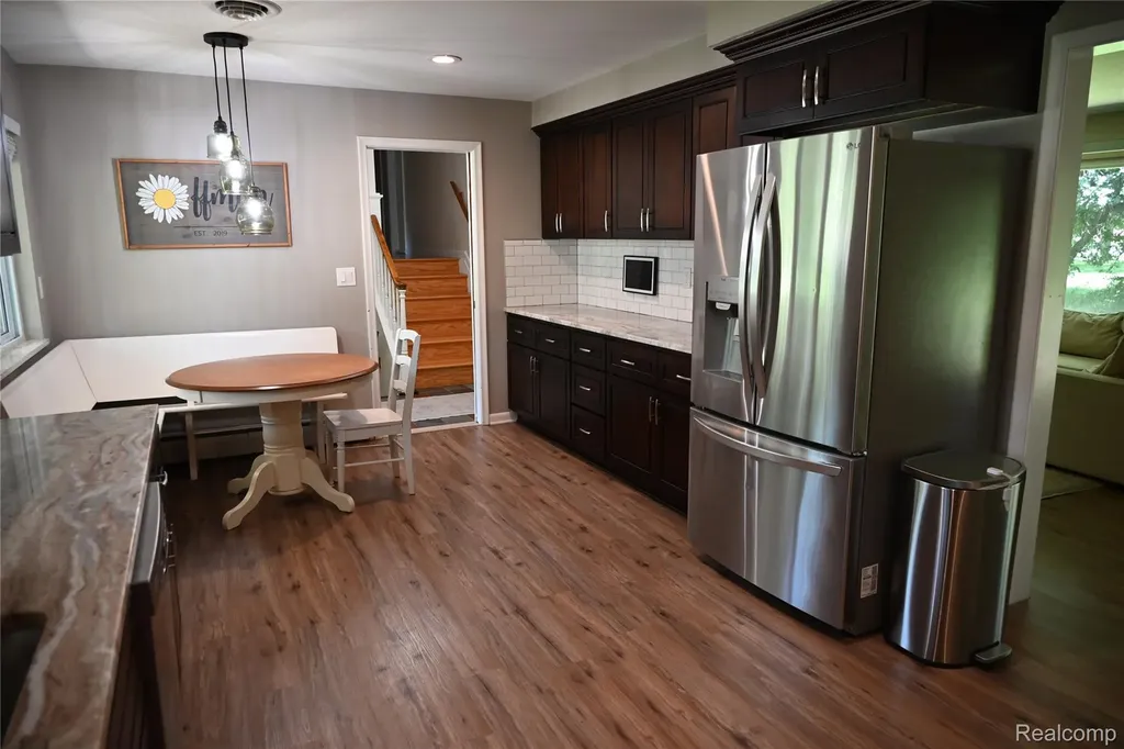 917 S Reading Road S Bloomfield Hills City MI 48304