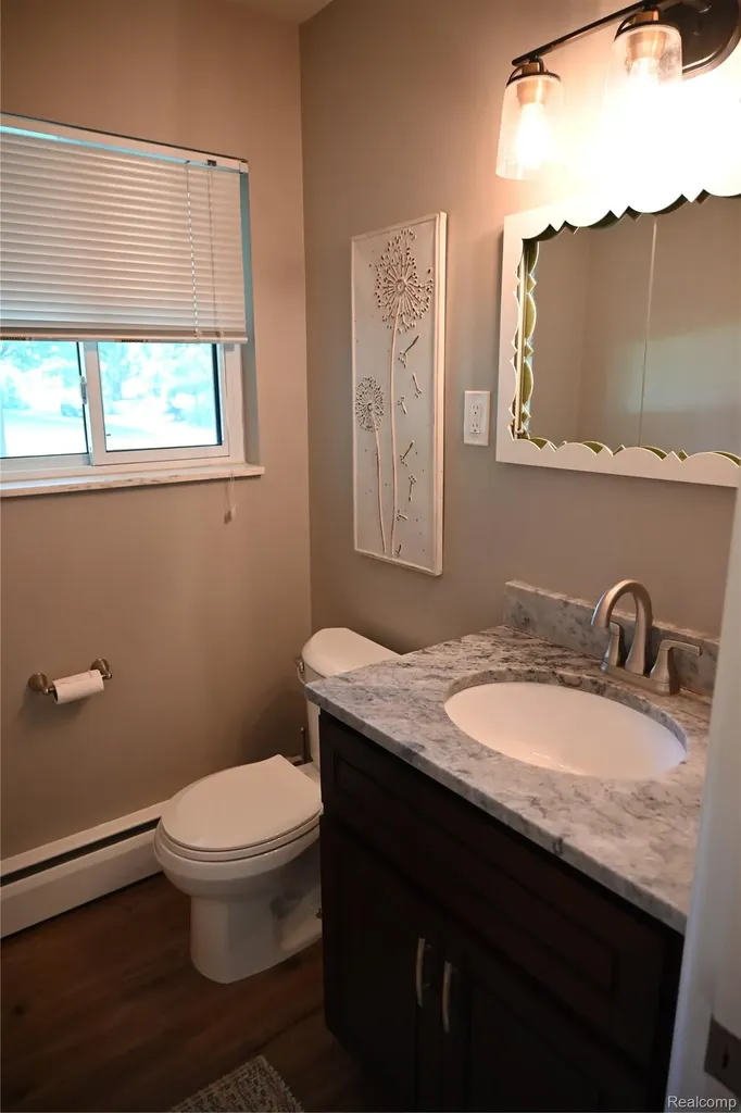 917 S Reading Road S Bloomfield Hills City MI 48304