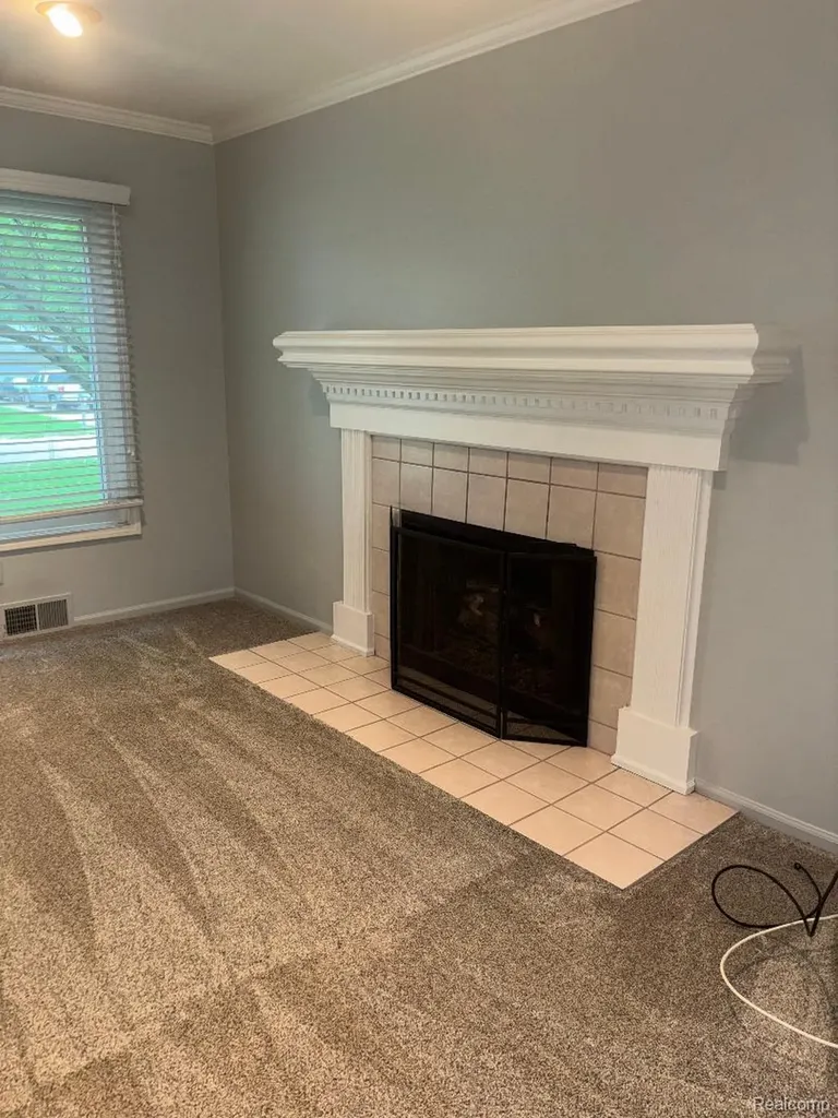 36715 Paddock Drive Clinton Charter Township MI 48035