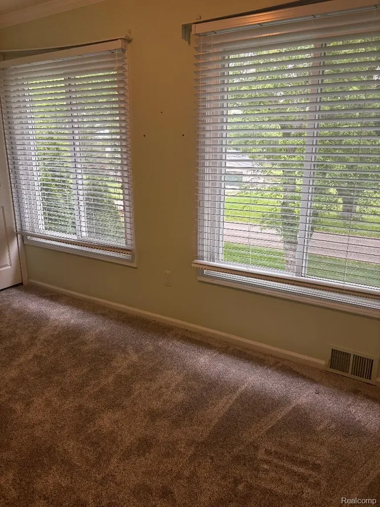 36715 Paddock Drive Clinton Charter Township MI 48035