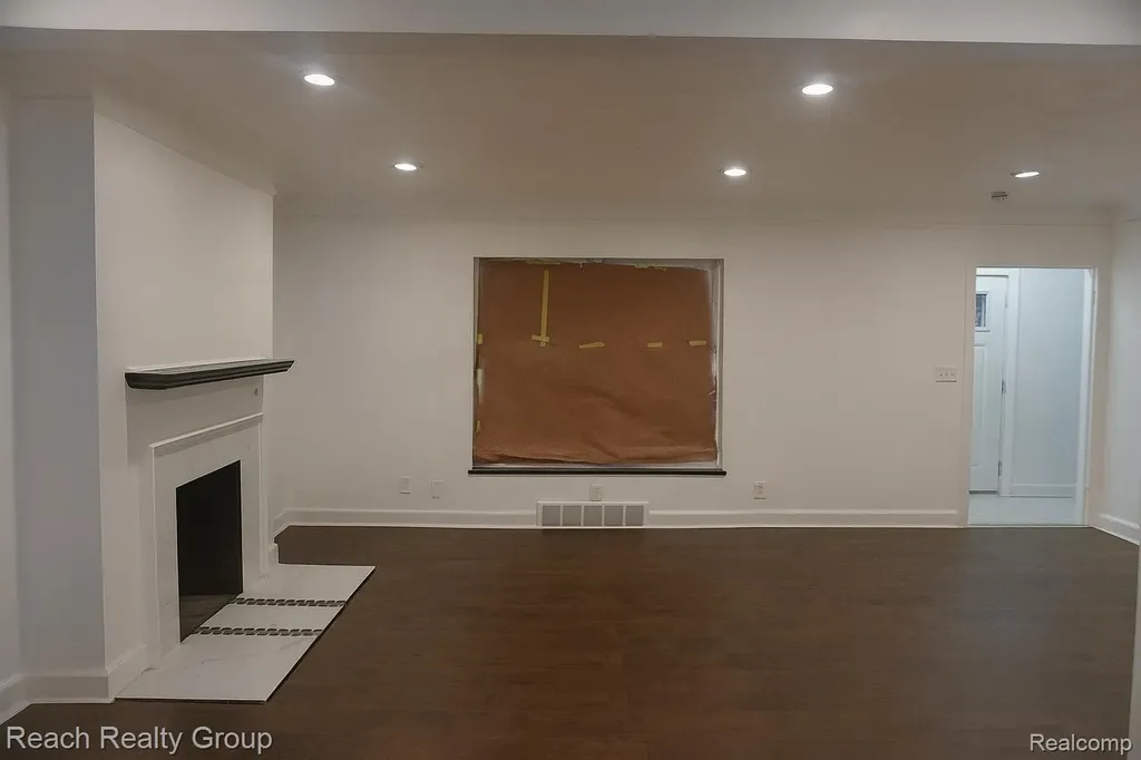18431 Monica Street Detroit City MI 48221