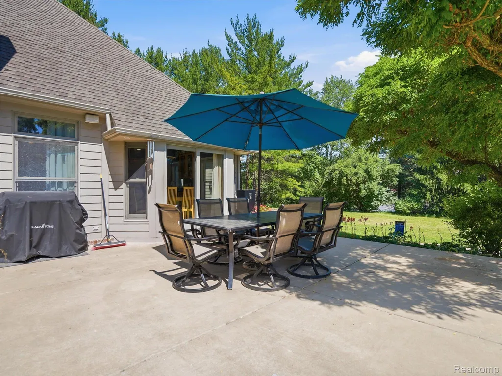 9326 Foley Crossing Tyrone Township MI 48430