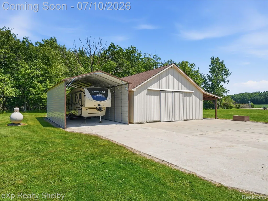 34105 33 Mile Road Richmond Township MI 48062
