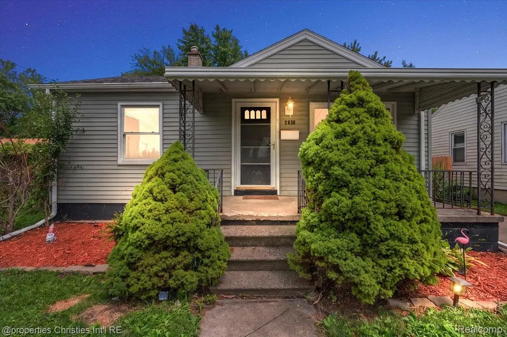 2636 Mcdowell Street Ferndale City MI 48220