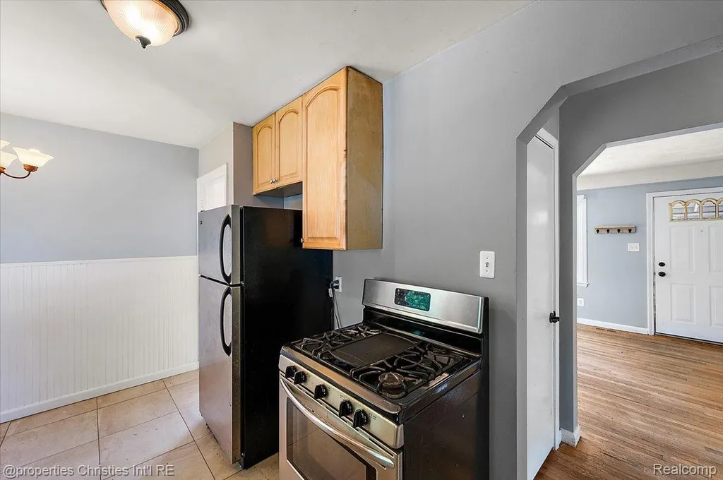 2636 Mcdowell Street Ferndale City MI 48220