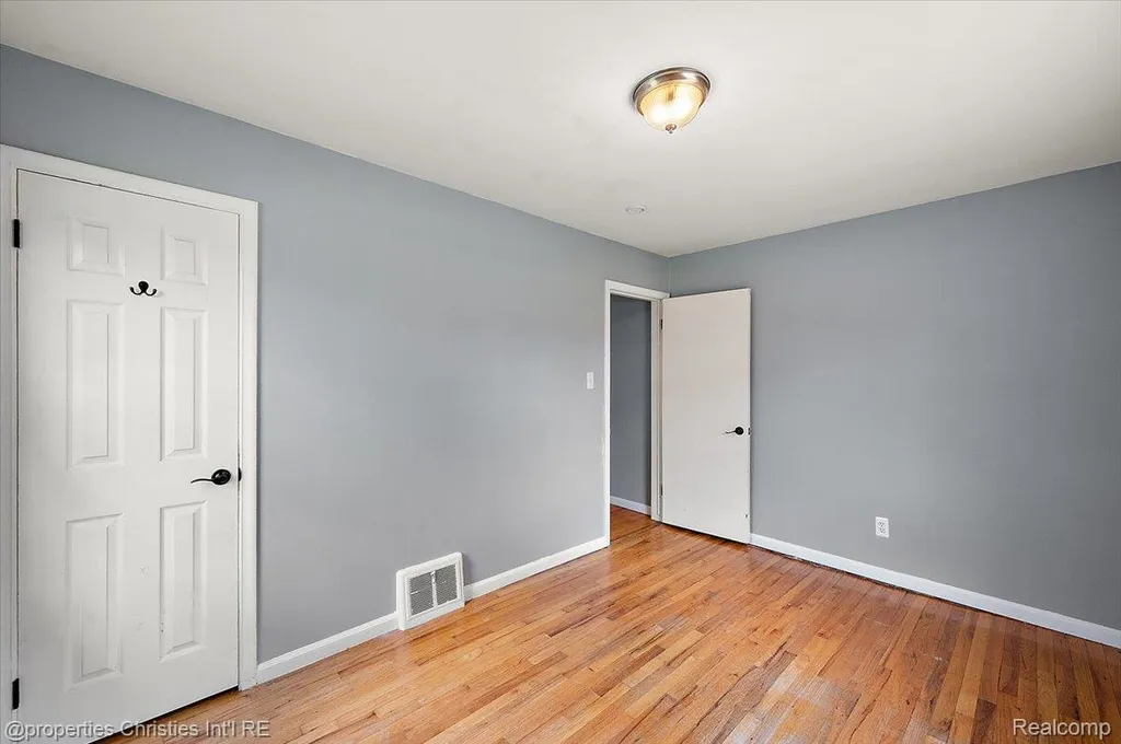 2636 Mcdowell Street Ferndale City MI 48220