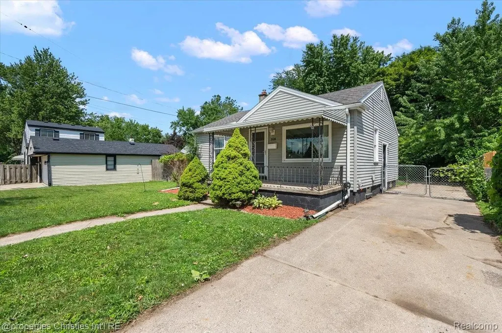 2636 Mcdowell Street Ferndale City MI 48220