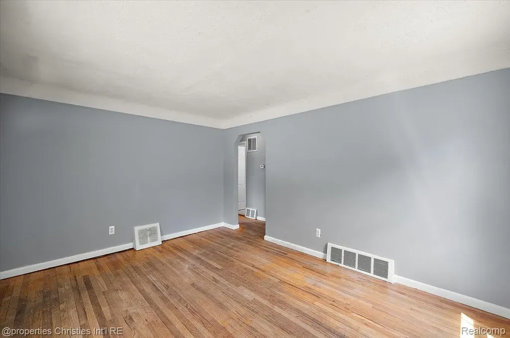 2636 Mcdowell Street Ferndale City MI 48220