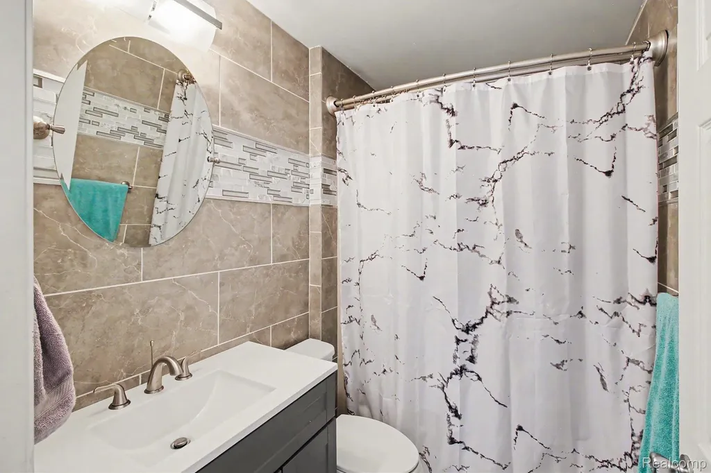 956 Callaway Court Oceola Township MI 48843