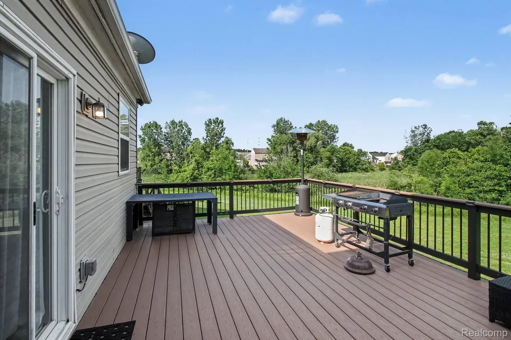 956 Callaway Court Oceola Township MI 48843