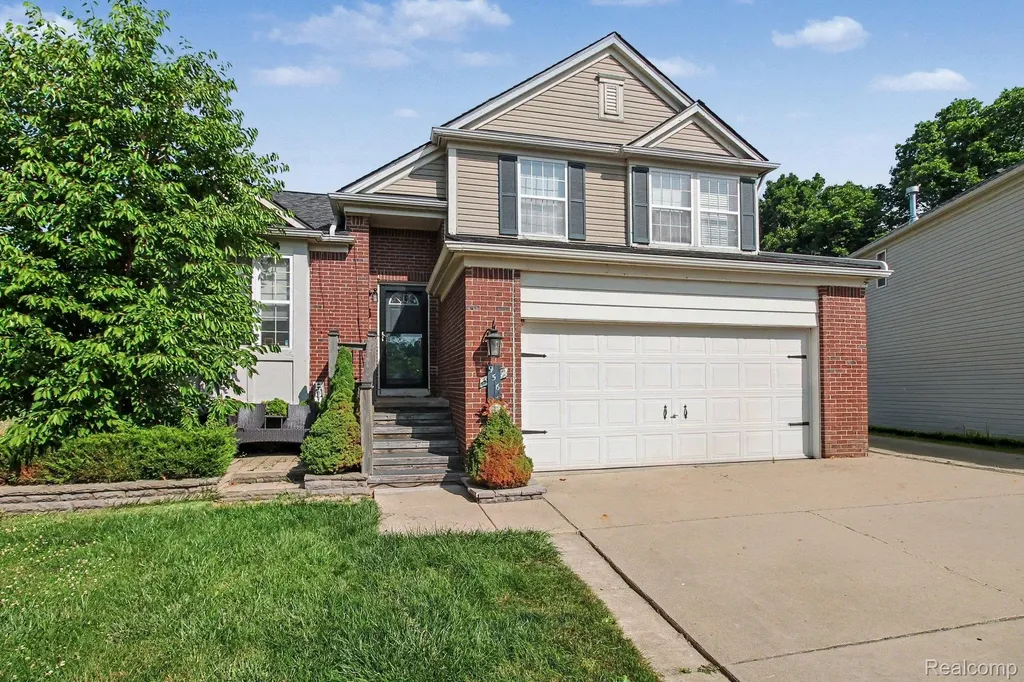956 Callaway Court Oceola Township MI 48843